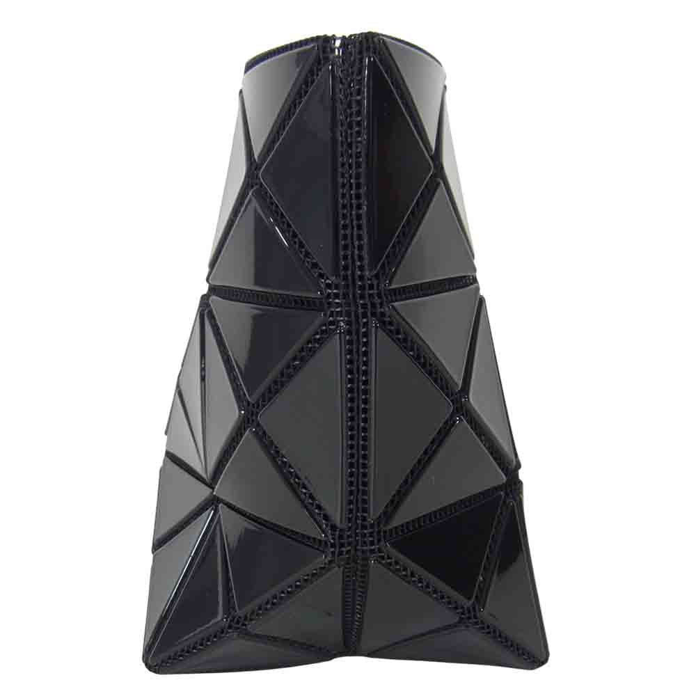 ISSEY MIYAKE イッセイミヤケ BAOBAO バオバオ BB71-AG045 ポーチ ブラック系【美品】【中古】