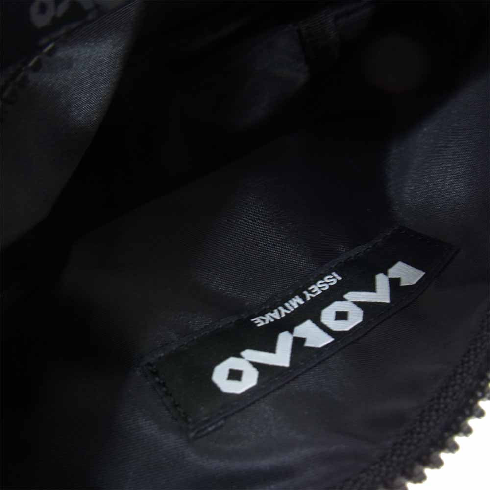 ISSEY MIYAKE イッセイミヤケ BAOBAO バオバオ BB71-AG045 ポーチ ブラック系【美品】【中古】