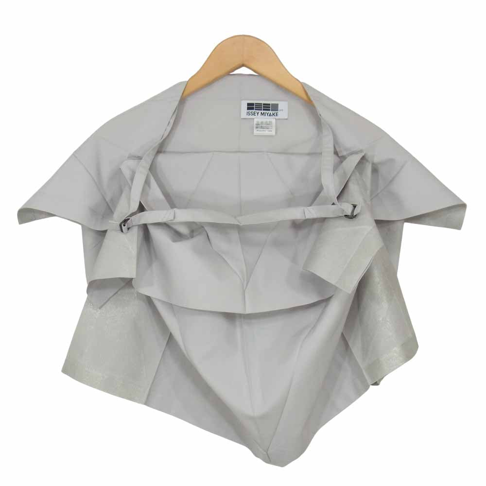 イッセイミヤケ 132 5. IL21-FG507 平面立体 変形 キャミソール グレー系 3【中古】