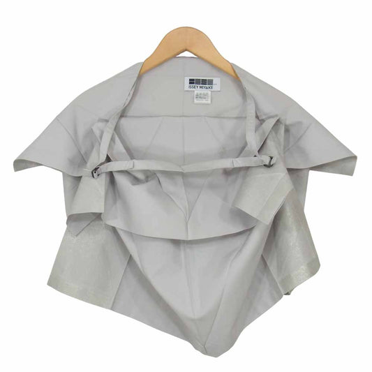 イッセイミヤケ 132 5. IL21-FG507 平面立体 変形 キャミソール グレー系 3【中古】