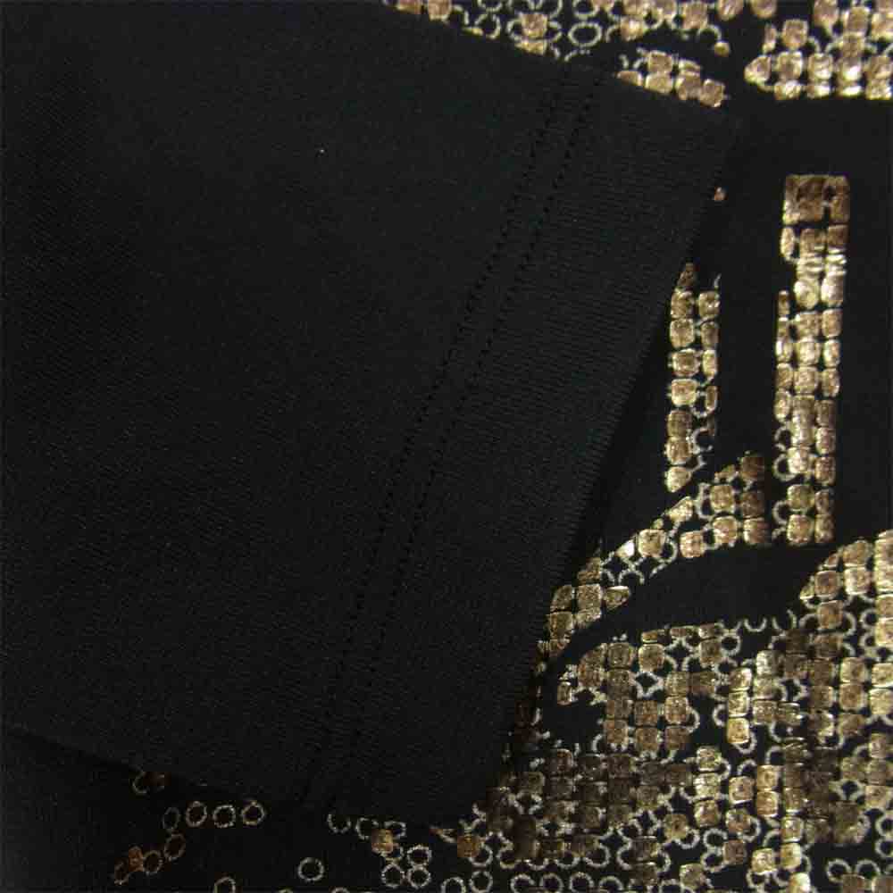 VERSACE ヴェルサーチ 055-75-37108 MADE IN ITALY 金具 プレート 装飾 カットショルダー デザイン カットソー ブラック系 XS【新古品】【未使用】【中古】