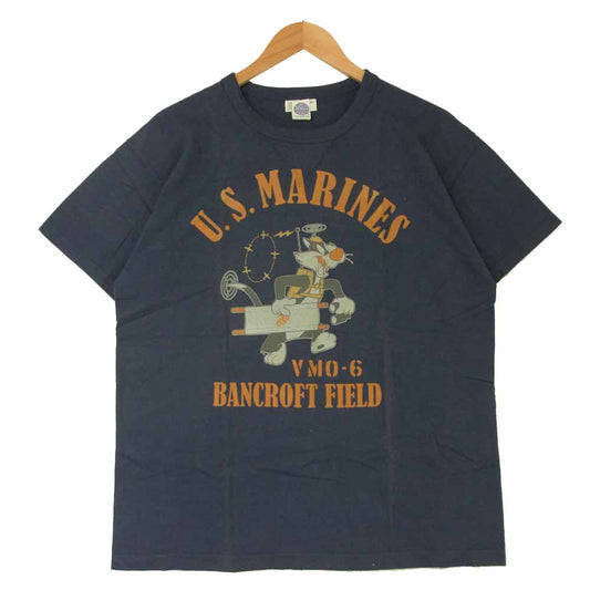 TOY'S McCOY トイズマッコイ TMC1604 USMC VMO-6 BANCROFT FIELD 前Vガゼット シルベスター プリント ミリタリー 半袖 Tシャツ グレイッシュネイビー系 XL【美品】【中古】