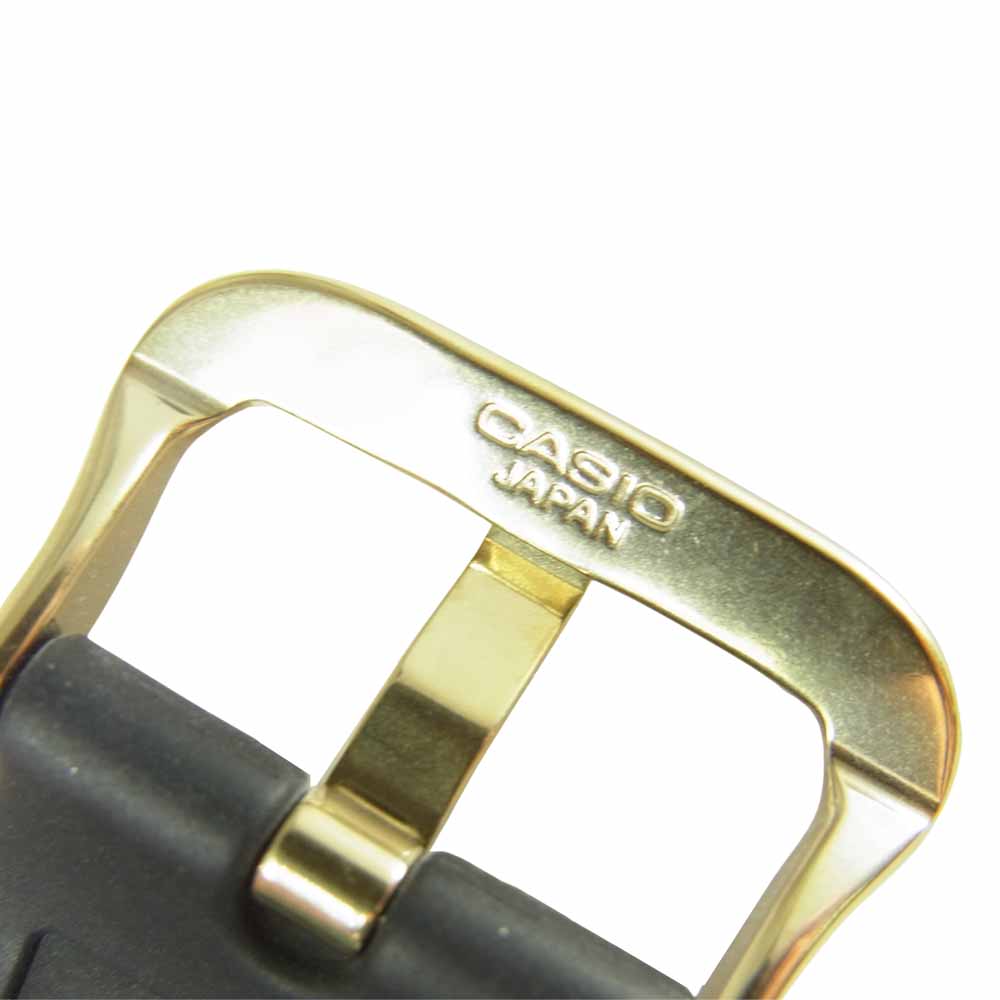 A BATHING APE アベイシングエイプ MGD-00209 × ジーショック G-SHOCK DW-6900 ウォッチ 腕時計 ブラック系【中古】