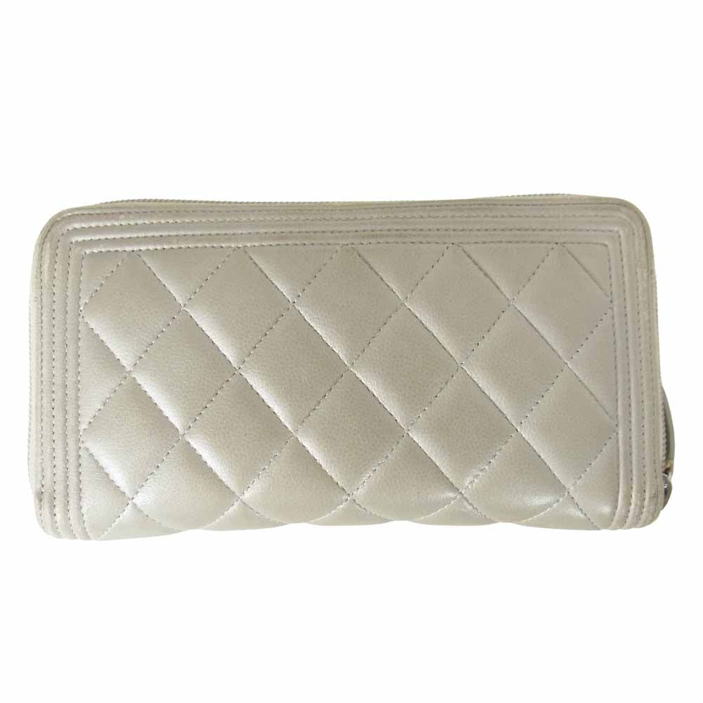 CHANEL シャネル  A80815 ボーイシャネル マトラッセ キャビアスキン ラウンド ジップ ファスナー 長財布 グレー系【中古】