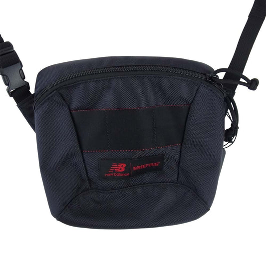 BRIEFING ブリーフィング BRW203L08 × ニューバランス NEW BALANCE NB CLOUD SACOCHE サコッシュ ブラック系【新古品】【未使用】【中古】