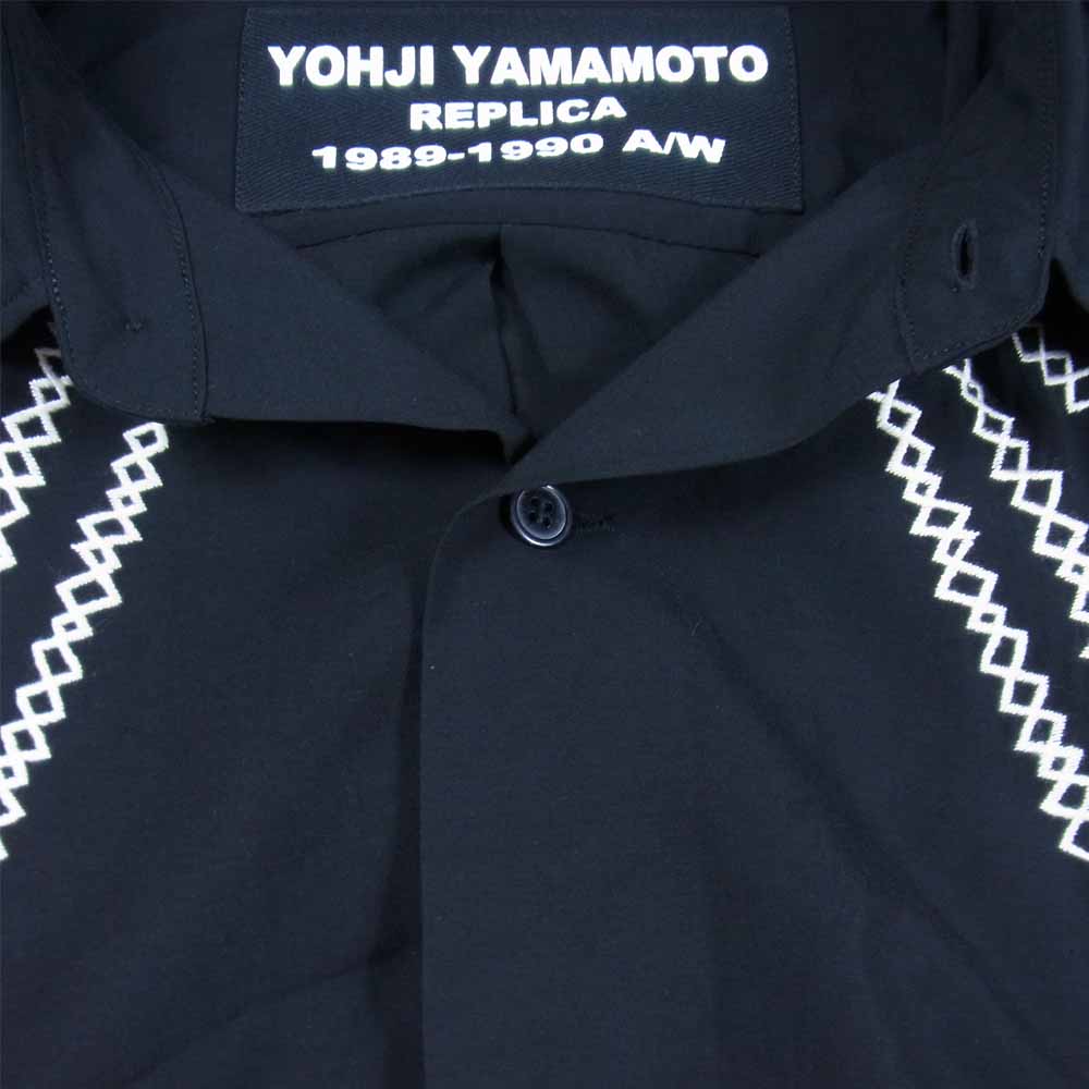 Yohji Yamamoto ヨウジヤマモト POUR HOMME プールオム 21SS HD-B07-200 REPLICA 89AW EMBROIDERY CLASSIC BIG BLOUSE 刺繍 レーヨンシャツ ブラック系 3【新古品】【未使用】【中古】