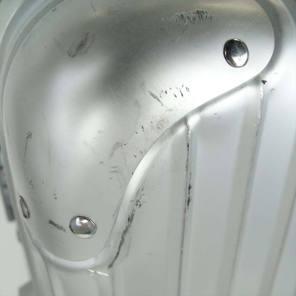 RIMOWA リモワ 90052 TOPAS CABIN MULTIWHEEL トパーズ キャビン マルチホイール 32L スーツ ケース シルバー系 32L【中古】