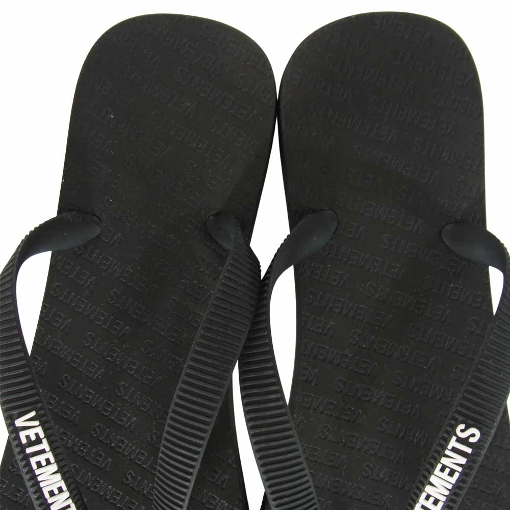 VETEMENTS ヴェトモン 20SS SS20SD006 Classic Logo Flip Flops クラシック ロゴ フリップ フロップ サンダル ブラック系 43【新古品】【未使用】【中古】