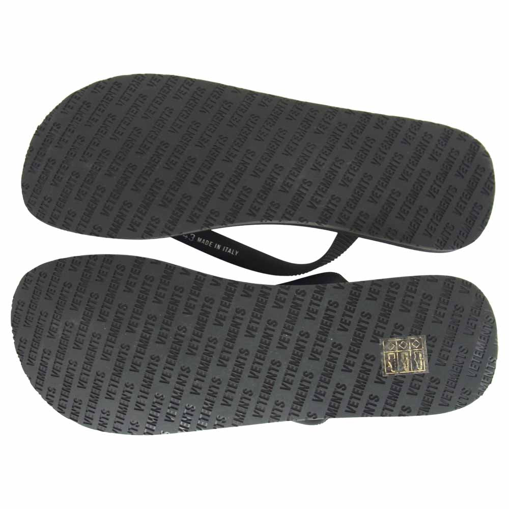 VETEMENTS ヴェトモン 20SS SS20SD006 Classic Logo Flip Flops クラシック ロゴ フリップ フロップ サンダル ブラック系 43【新古品】【未使用】【中古】