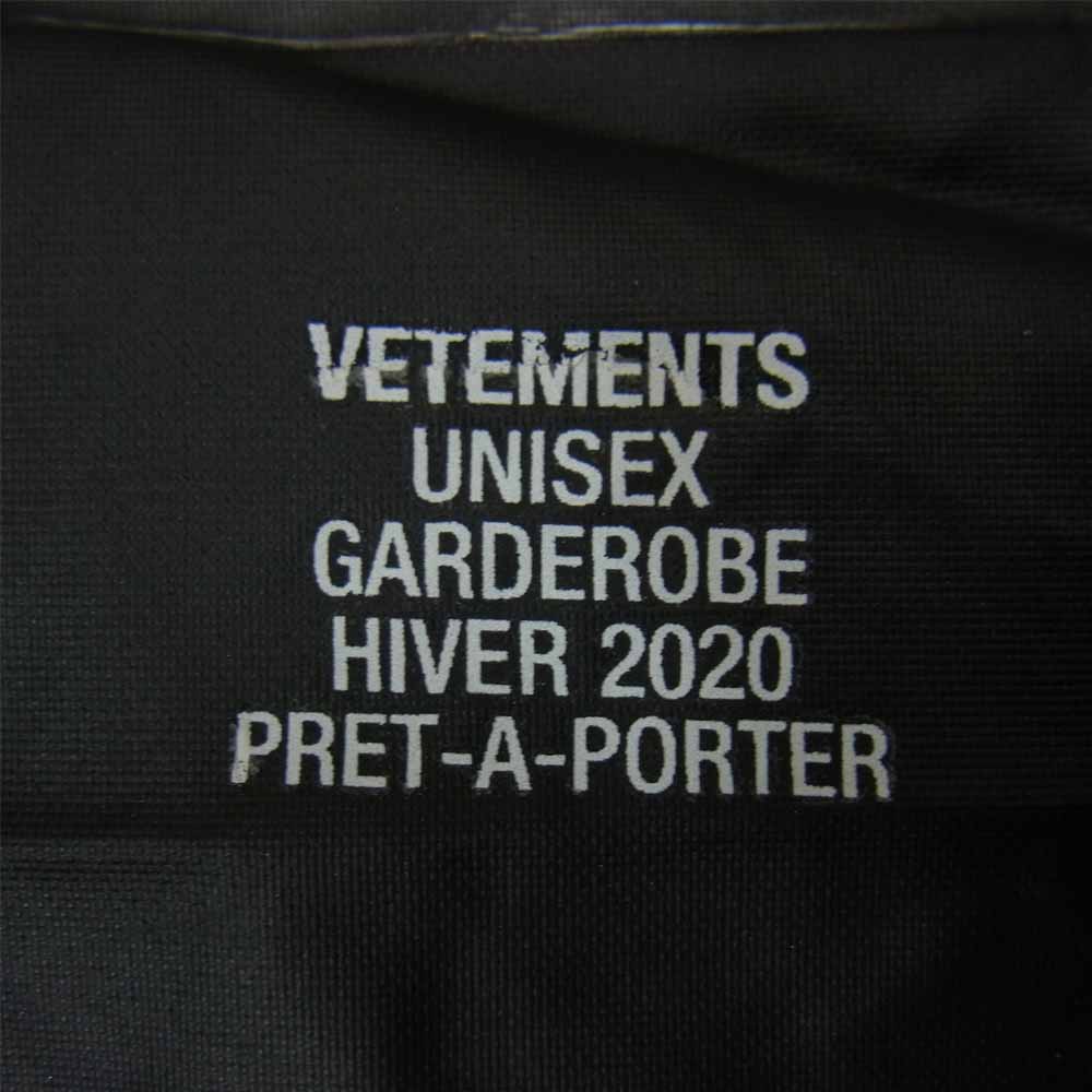 VETEMENTS ヴェトモン 19AW UAH20JA816 Anarchy Raincoat アナーキー ロゴ フーデッド レインコート ブラック系 サイズ表記無【新古品】【未使用】【中古】