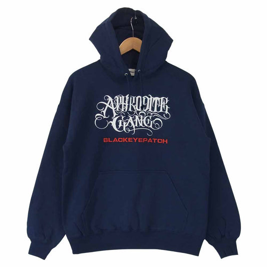 ブラックアイパッチ 21SS BEPSS21EI06 × APHRODITE GANG HOLDINGS HOODIE 舐達磨 ネイビー系 M【新古品】【未使用】【中古】