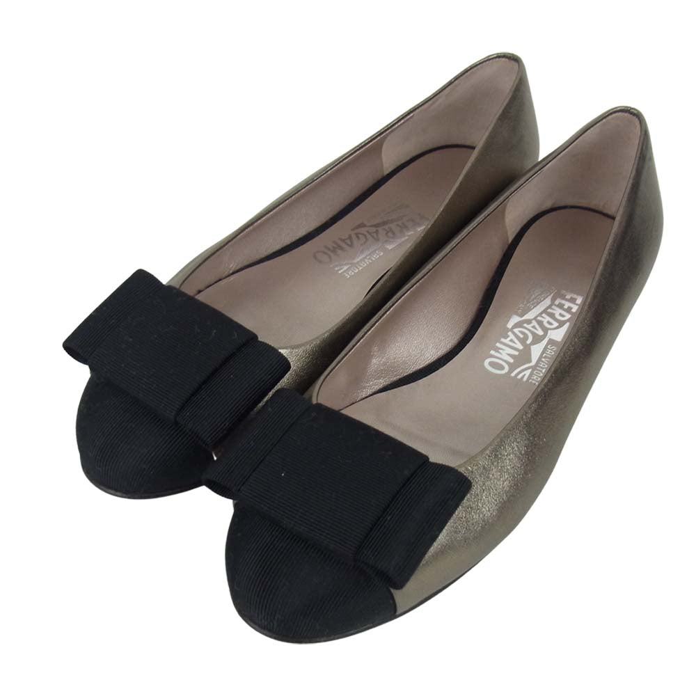Salvatore Ferragamo サルヴァトーレフェラガモ 385416 NICHE NERO リボン パンプス カーキブラウン 6.5【中古】