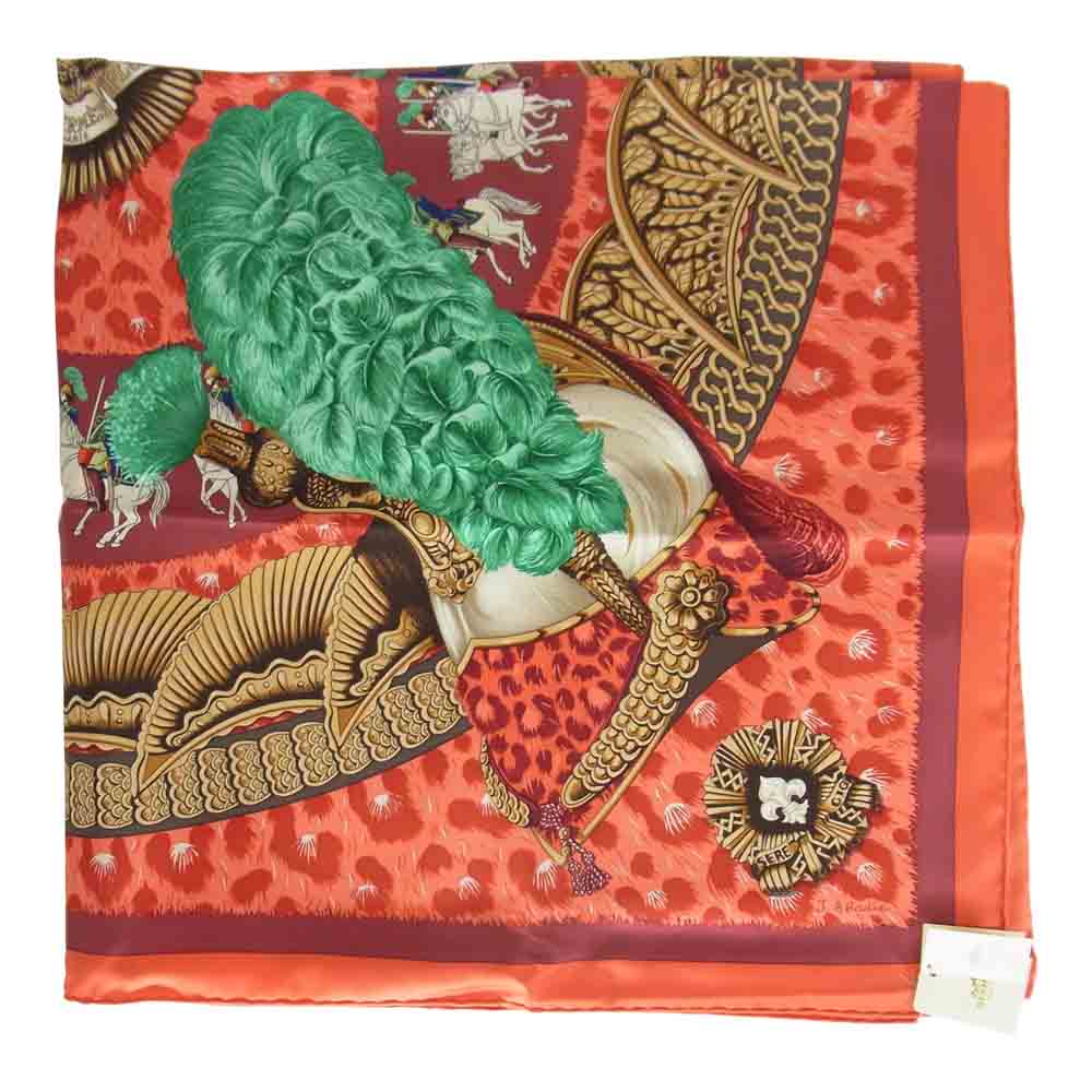 HERMES エルメス CASQUES et PLUMETS カレ 90 表情のない金兜 チーフ スカーフ レッド系 90cm【新古品】【未使用】【中古】