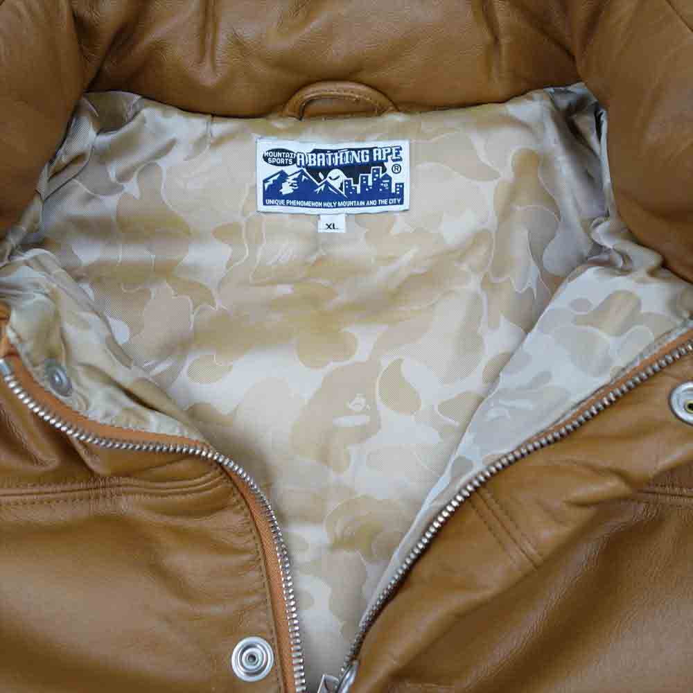 A BATHING APE アベイシングエイプ カウハイド レザー ダウン ジャケット ベージュ系 XL【中古】
