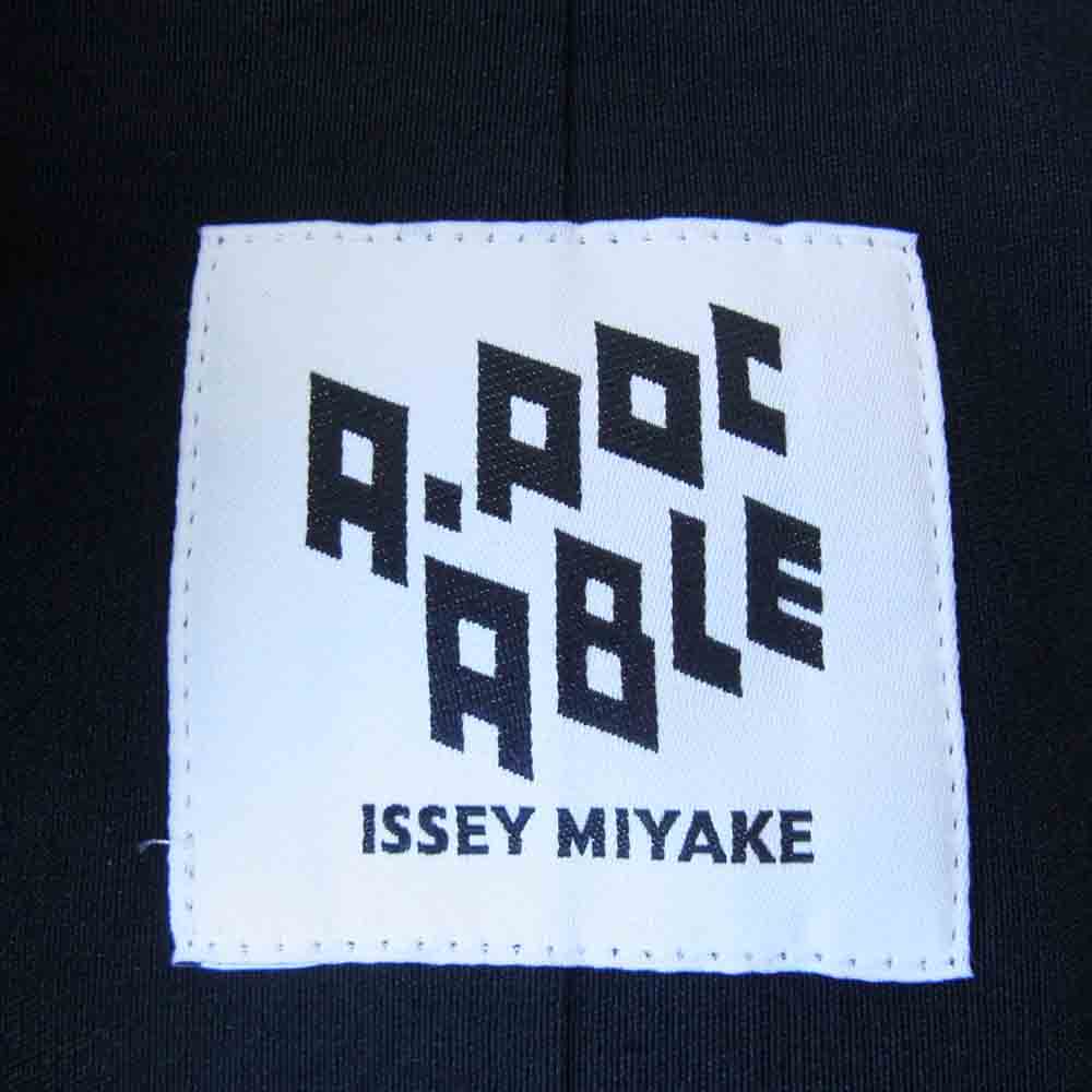 ISSEY MIYAKE イッセイミヤケ AT11FD211 A-POC ABLE サイドプリーツ テーラード ジャケット ブラック系 3【美品】【中古】