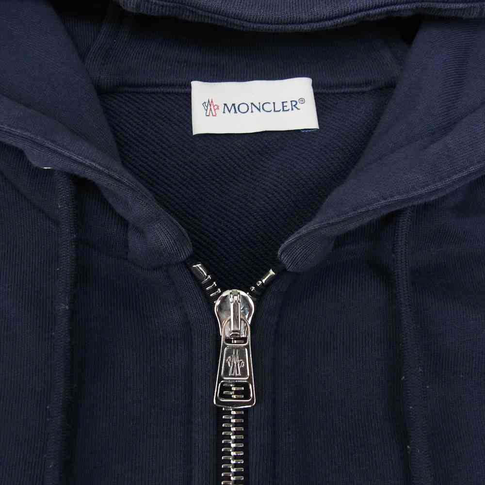 MONCLER モンクレール C10918400000 8098U 国内正規品 MAGLIA CARDIGAN トリコロールワッペン ジップ パーカー ネイビー系 L【中古】