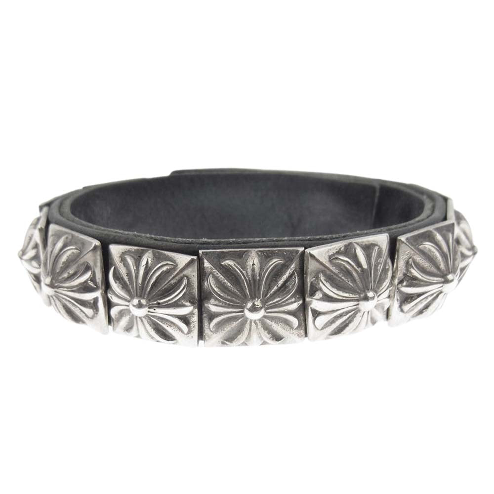 CHROME HEARTS クロムハーツ（原本無） ゼロ ピラミッド スタッズ レザー ブレスレット シルバー系 ブラック系【中古】