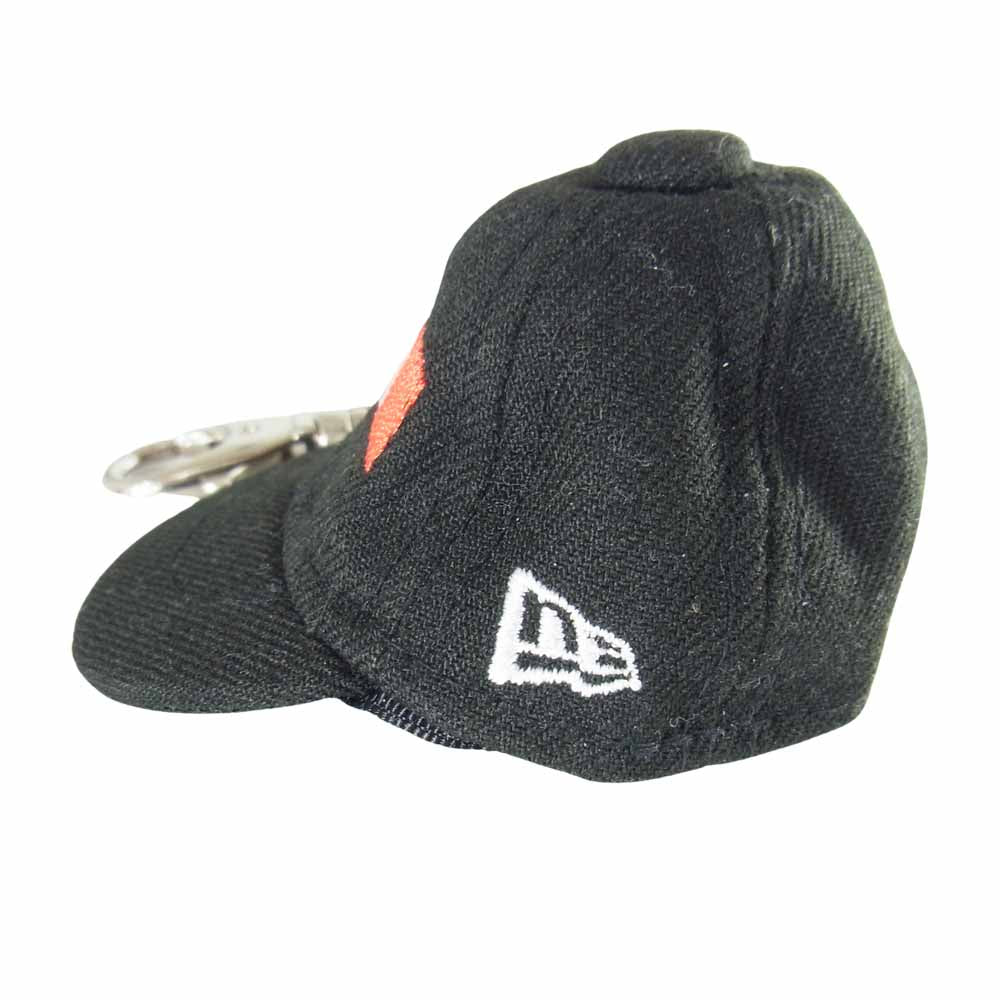 GOD SELECTION XXX ゴッドセレクション × New Era  ニューエラ KEY CHAIN キーチェイン キーホルダー ブラック系【極上美品】【中古】