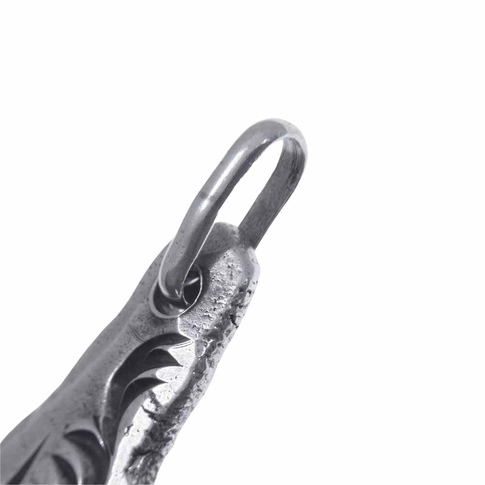 BIGHAND ビッグハンド 2621 サンシンボル 唐草彫 タタキトップ ペンダント トップ シルバー系【中古】