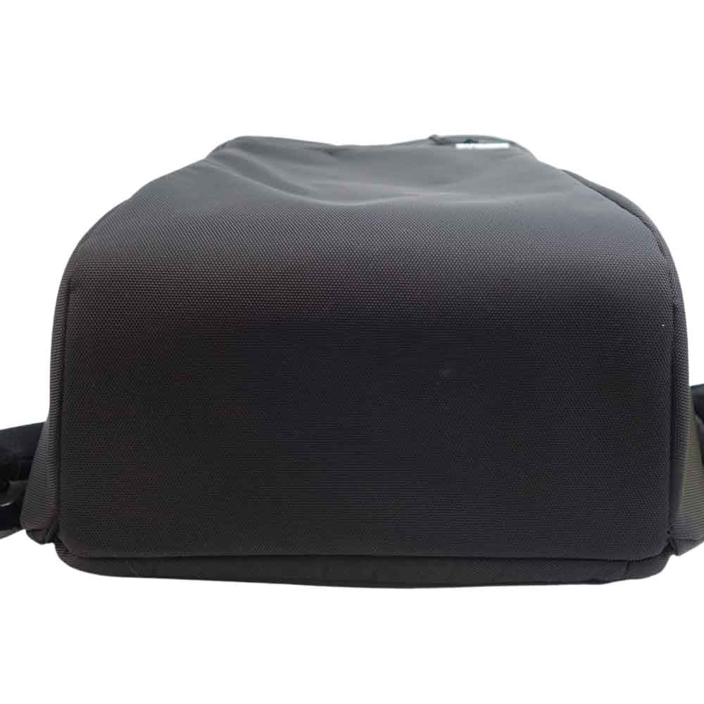 インケース アイコン スリム パック ナイロンデイパック【中古】