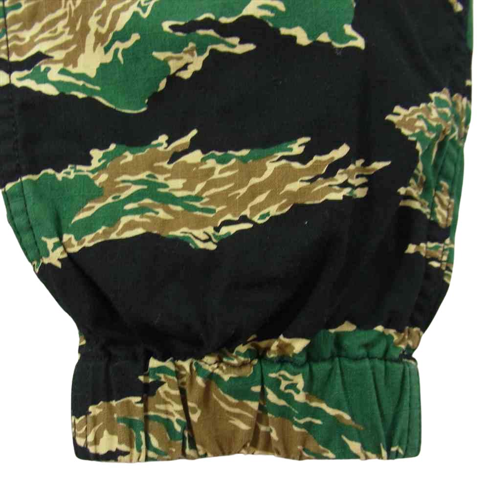 A BATHING APE アベイシングエイプ タイガーカモ カーゴ ジョガー パンツ グリーン系 S【中古】