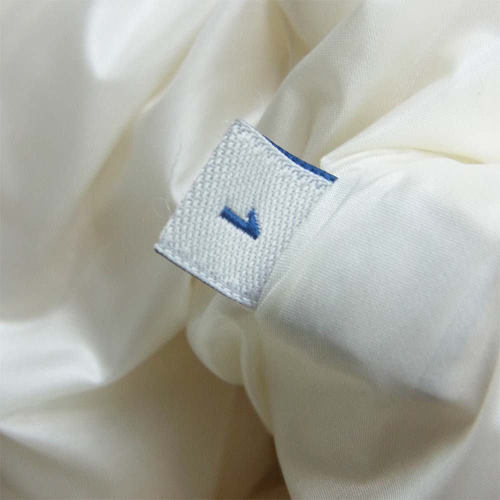 MONCLER モンクレール BERRE ベール ダウン ジャケット ナイロン モルドバ共和国製 ホワイト系 1【中古】