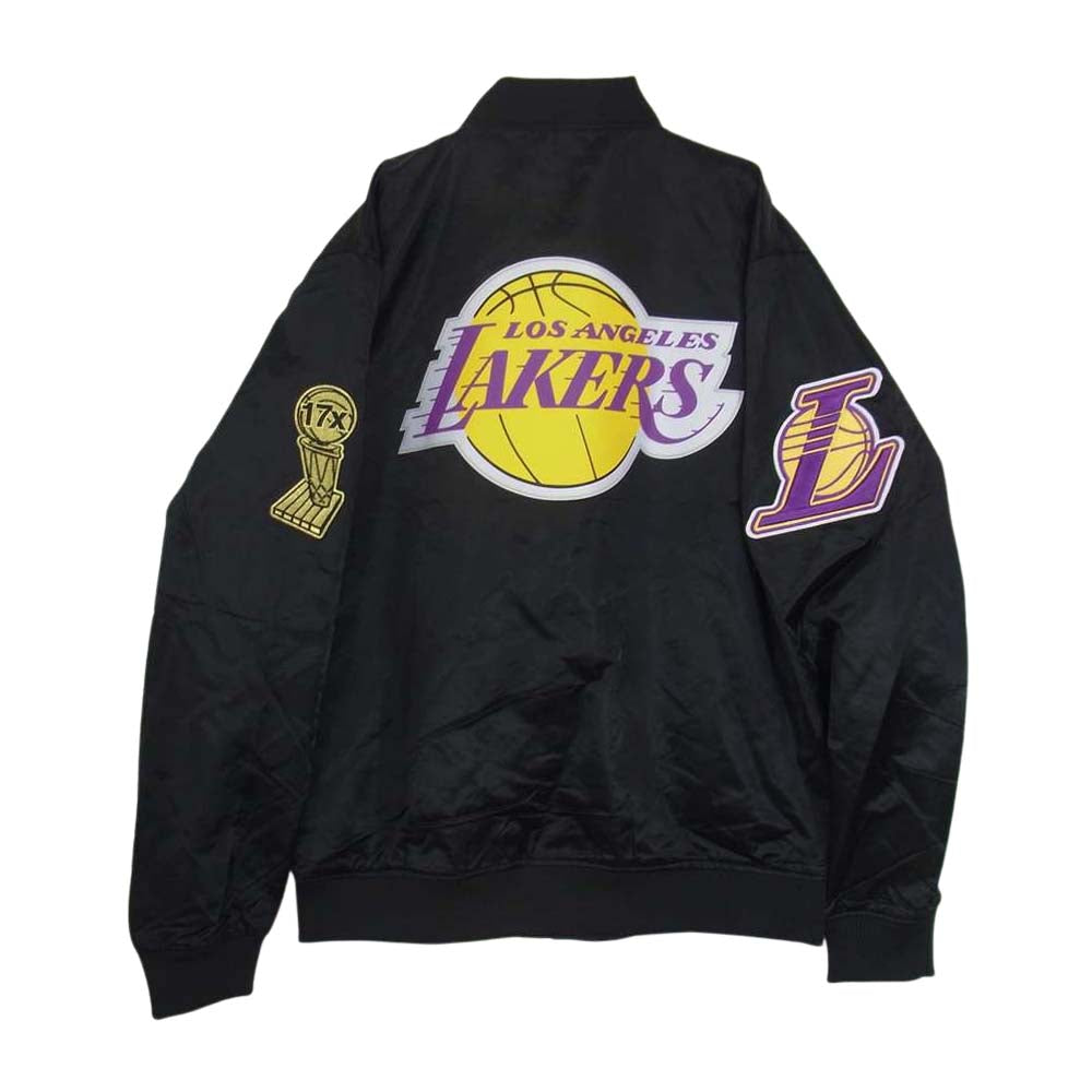エヌビーエー Los Angeles Lakers Big Logo World Series Satin Jacket ロサンゼルス レイカーズ ビッグロゴ ワールドシリーズ サテン ブルゾン ジャケット ブラック系 パープル系 L【新古品】【未使用】【中古】