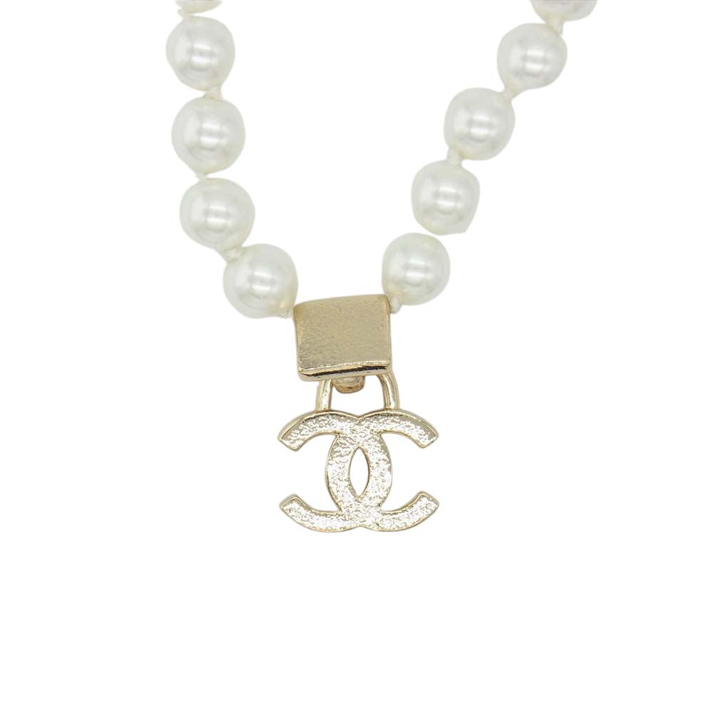CHANEL シャネル 20A ココマーク ラインストーン フェイクパール ネックレス ホワイト系【中古】