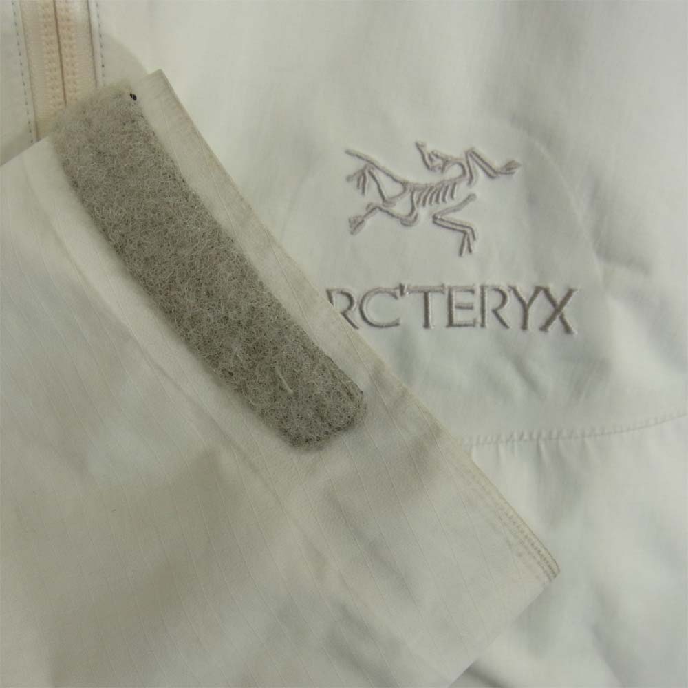ARC'TERYX アークテリクス × BEAMS ビームス ベータ SL ジャケット オフホワイト系 M【中古】