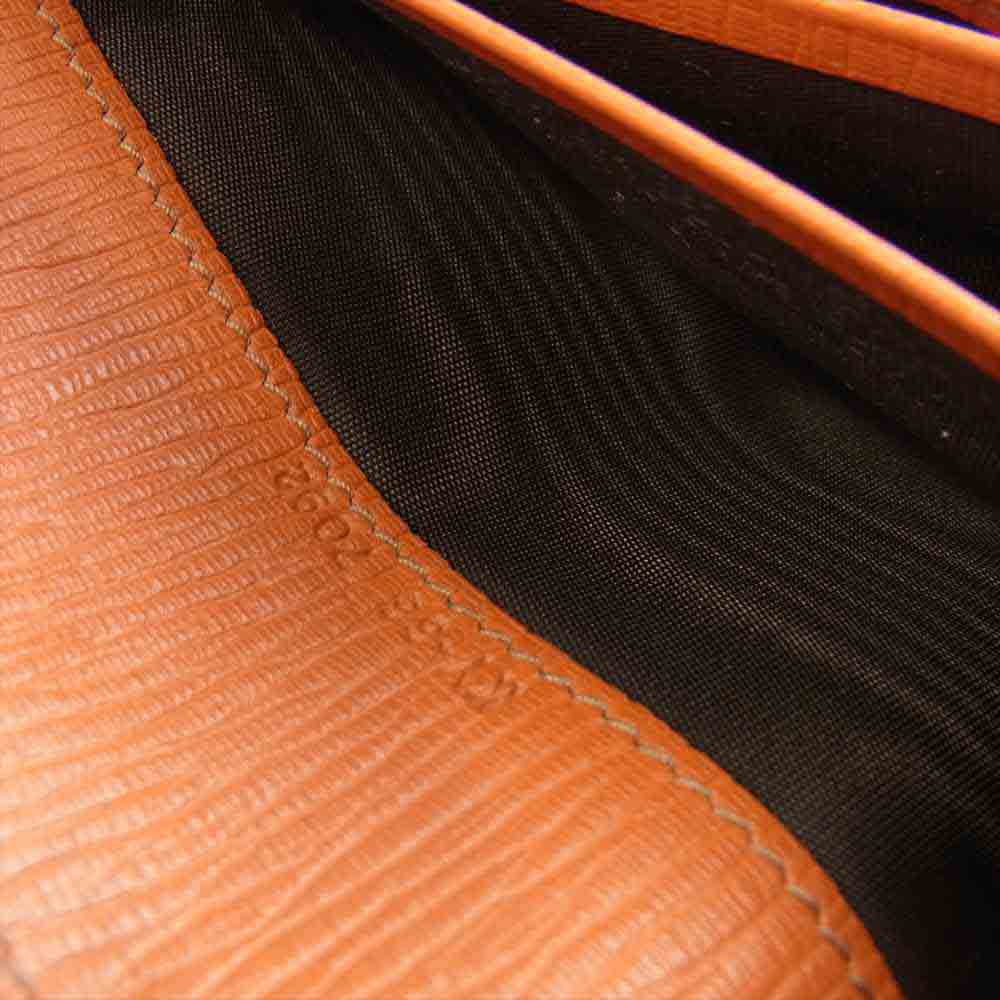 Salvatore Ferragamo サルヴァトーレフェラガモ レザー 長財布 札入れ オレンジ系【中古】