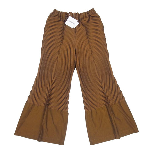 ISSEY MIYAKE イッセイミヤケ IM13-FF137-32  21AW CLIFF ハンドプリーツ加工 パンツ ブラウン系 2【美品】【中古】