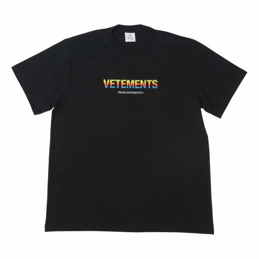 VETEMENTS ヴェトモン 21SS UE51TR620B THINK DIFFERENTLY LOGO T SHIRT ロゴ Tシャツ ブラック系 XL【美品】【中古】