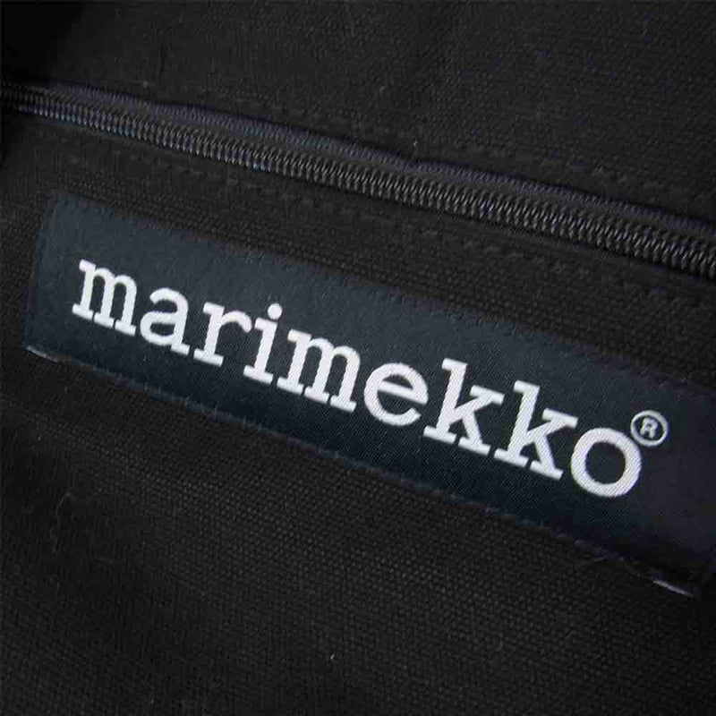 marimekko マリメッコ ENNT エント キャンバス デイパック バックパック ブラック系【中古】