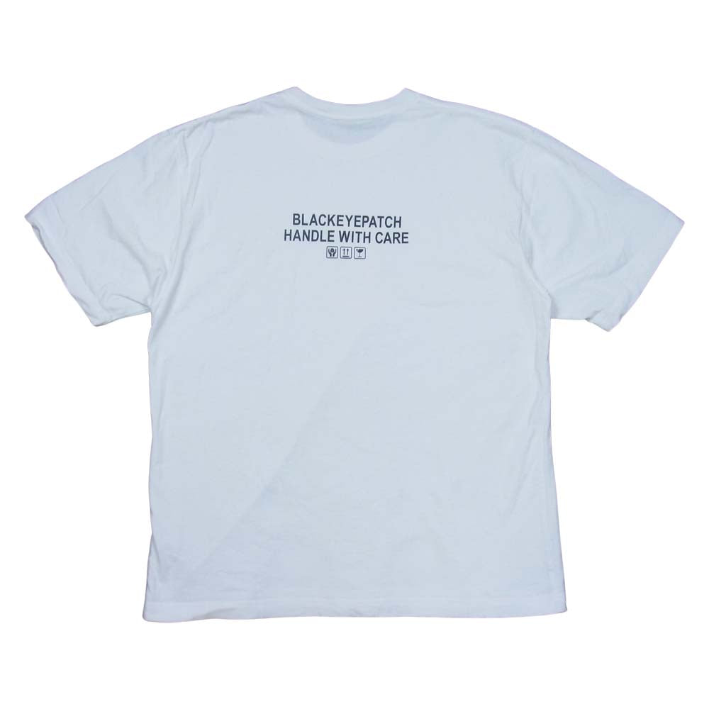 ブラックアイパッチ 取扱注意 ロゴ プリント 半袖 Tシャツ ホワイト系 L【中古】