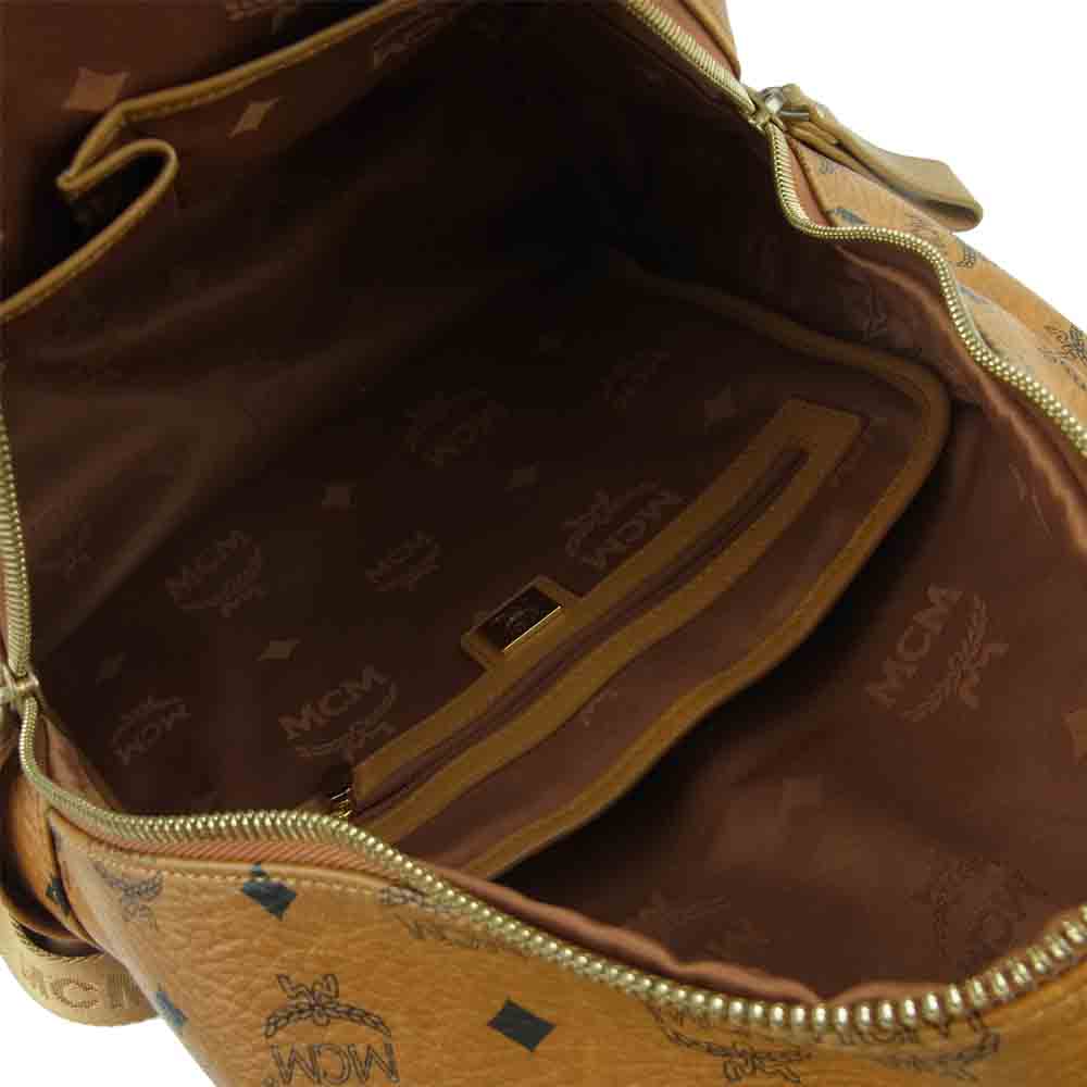 MCM エム・シー・エム MMK 2AVE01 CO001 レザー スタッズ バックパック リュック 韓国製 ブラウン系【中古】