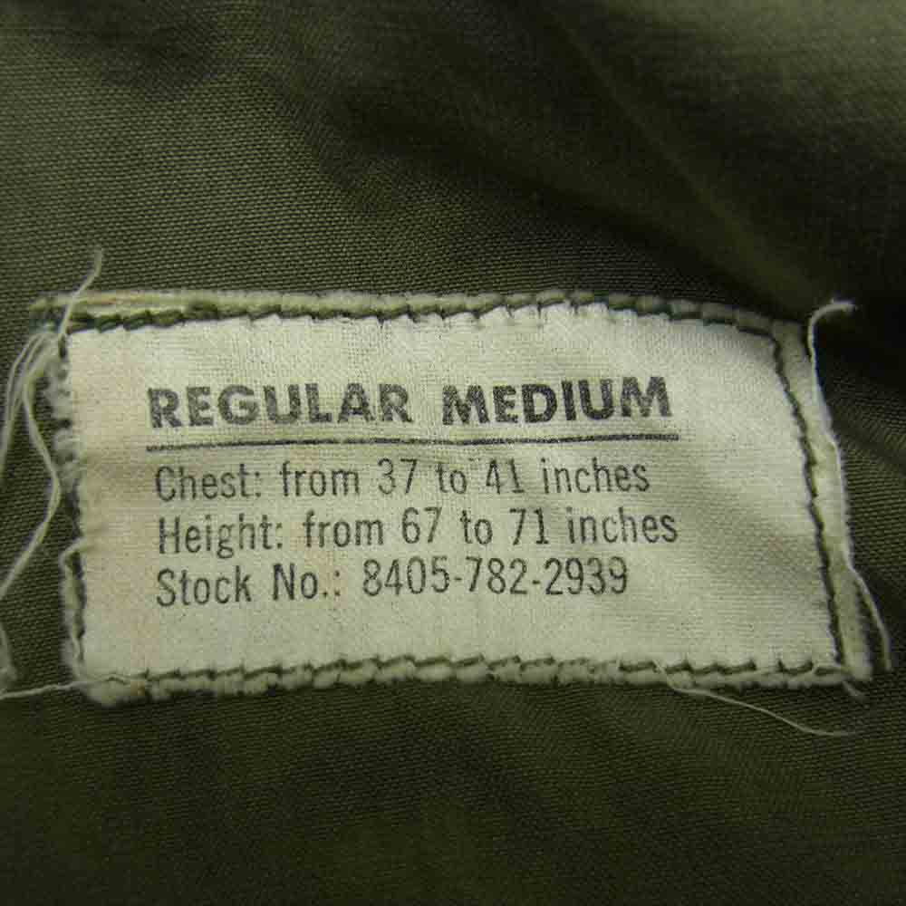 米軍 stock no 8405-782-2939 60s Mー65 1st  MODEL フィールド ジャケット エポレット無し コンマー ジップ R-M ミリタリー ジャケット カーキ系 REGULAR MEDIUM【中古】