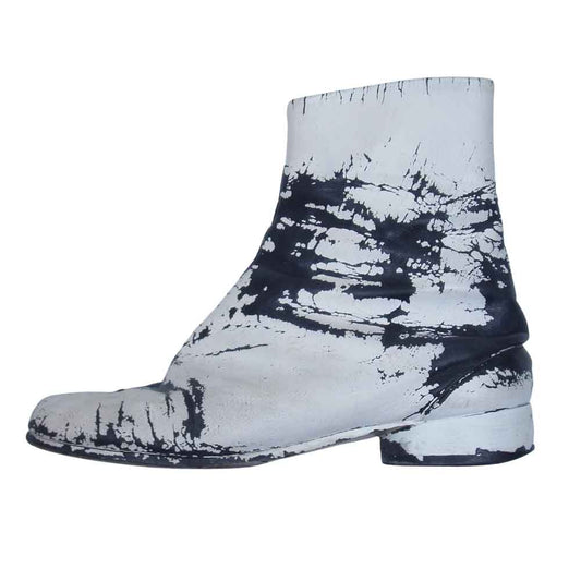 MAISON MARTIN MARGIELA メゾンマルタンマルジェラ 02Z081-510 0ライン 初期レディースコレクションライン TABI PL. CUIR 10 BLANC 足袋 タビ ペイント ペンキ加工 レザー ショート ブーツ レディース ホワイト系 35【中古】