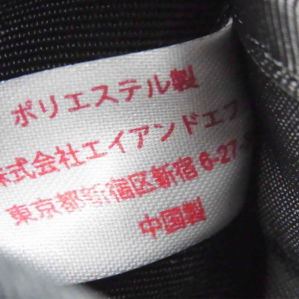 クレイジークリーク ナイロン トラベル ポーチ ボディ バッグ 中国製 ブラック系【新古品】【未使用】【中古】