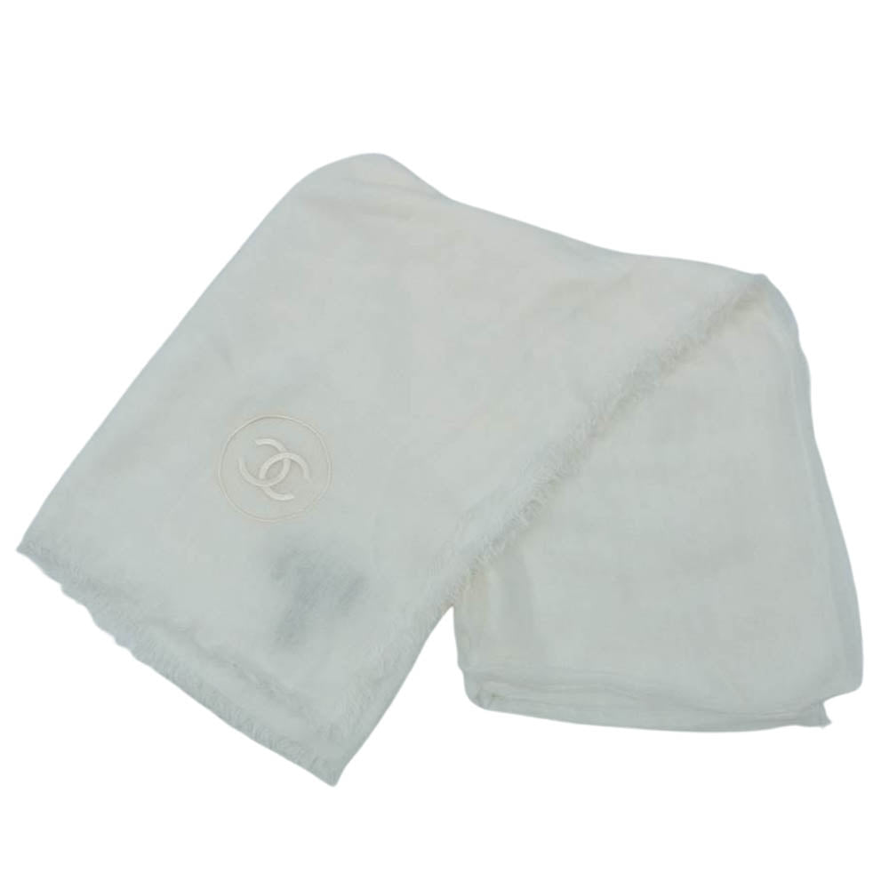 CHANEL シャネル カシミヤ混 ココマーク刺繍 クリスマス 2009 ストール イタリア製 ホワイト系【中古】