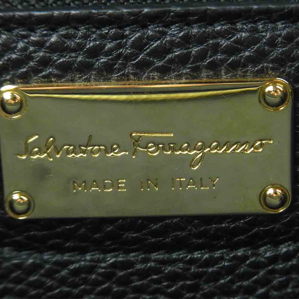 Salvatore Ferragamo サルヴァトーレフェラガモ GG-21F216 エイミー トート バッグ イタリア製 ブラック系【中古】