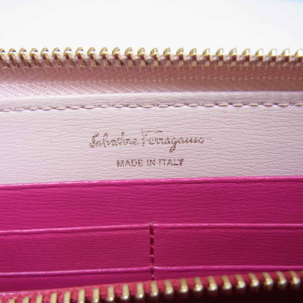 Salvatore Ferragamo サルヴァトーレフェラガモ ラウンドファスナー 長財布 財布 ウォレット ピンク系【中古】