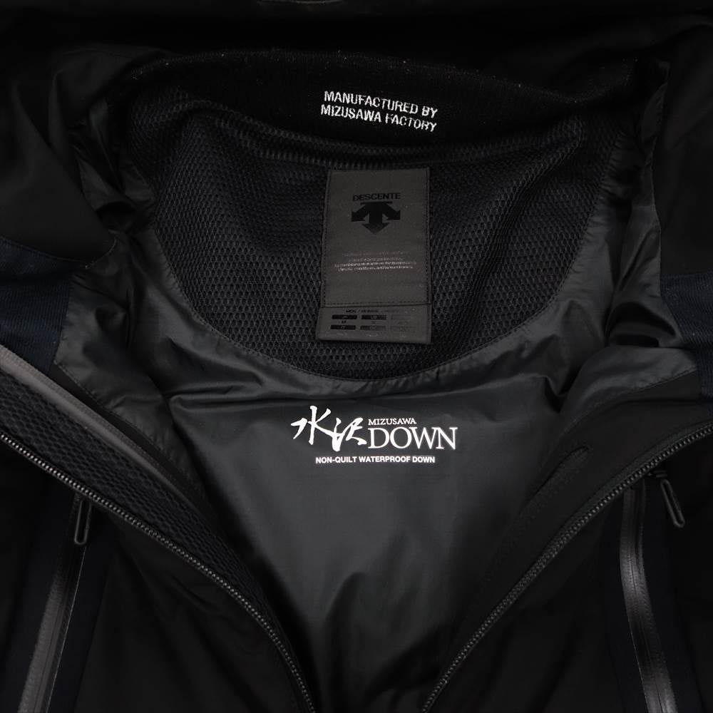 DESCENTE デサント DAMOGK30U 水沢ダウン ALLTERRAIN オルテライン MOUNTAINEER マウンテニア ダウン ジャケット ブラック系 M【中古】