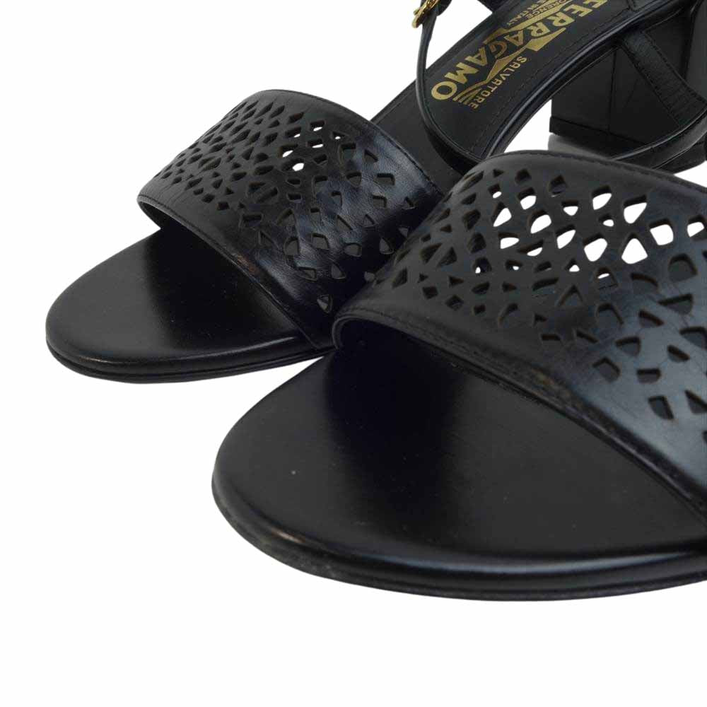 Salvatore Ferragamo サルヴァトーレフェラガモ サンダル ブラック系【中古】