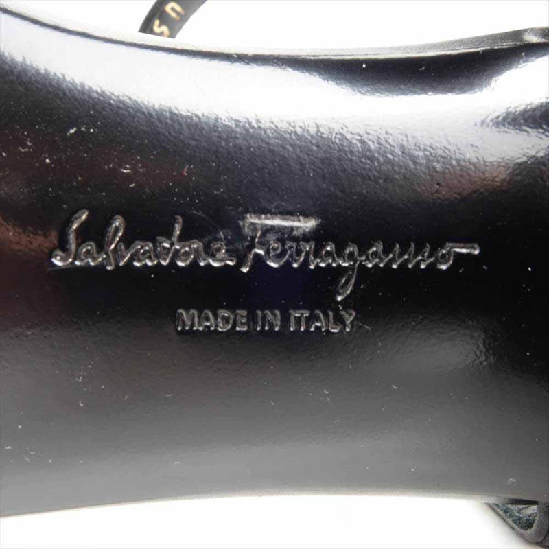 Salvatore Ferragamo サルヴァトーレフェラガモ サンダル ブラック系【中古】