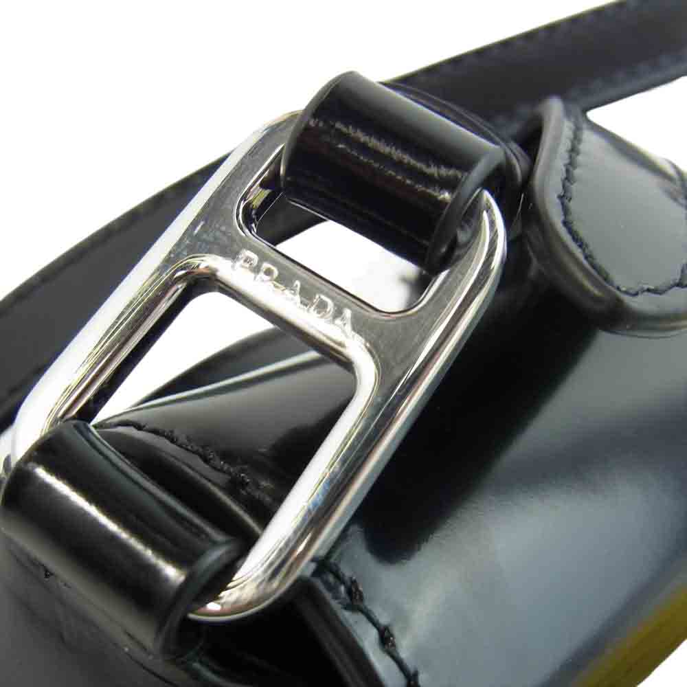 PRADA プラダ 1BD308 ブラッシュドレザー ショルダー バッグ ブラック系【美品】【中古】
