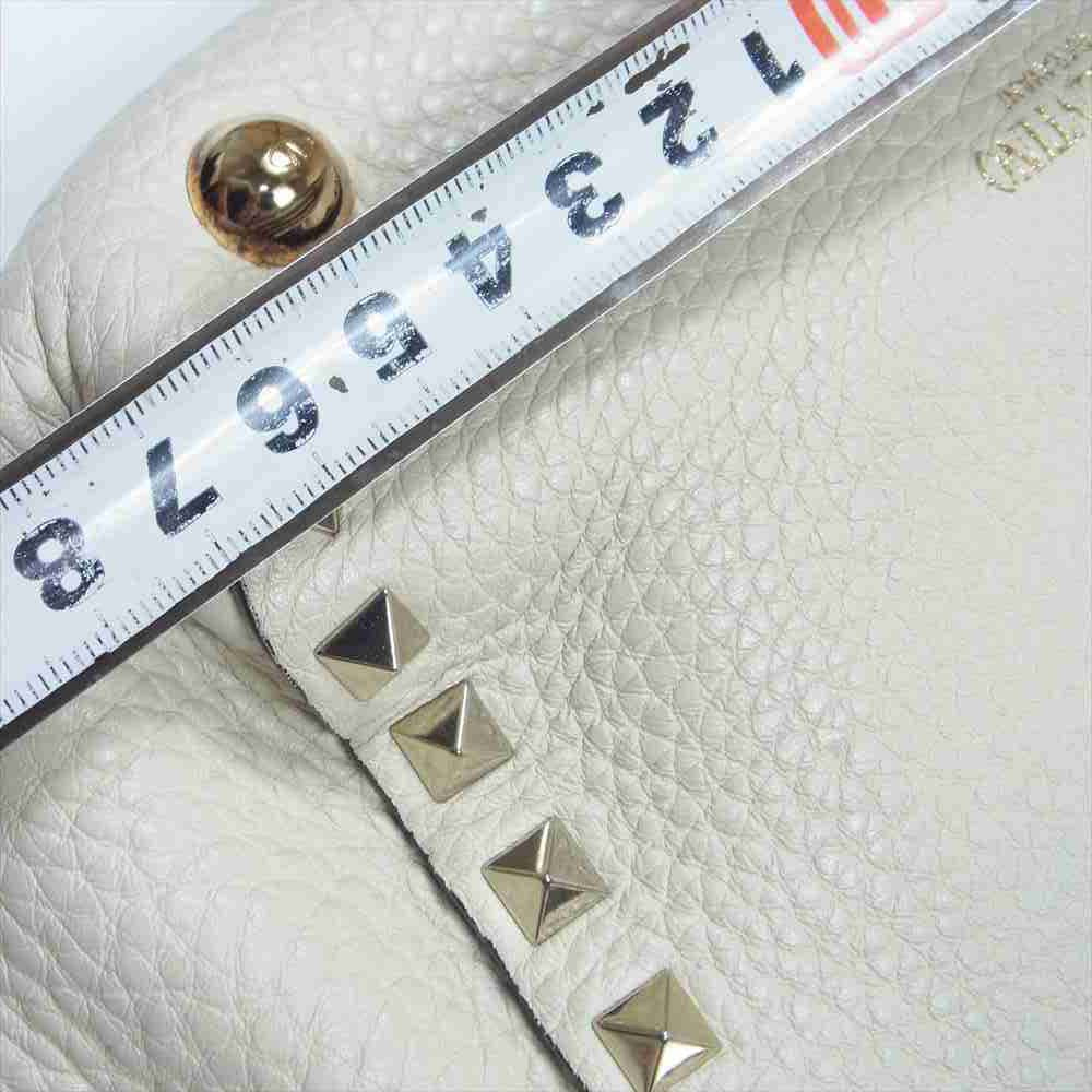 VALENTINO ヴァレンティノ ロックスタッズ グレインカーフスキン ミニバッグ アイボリー系【中古】
