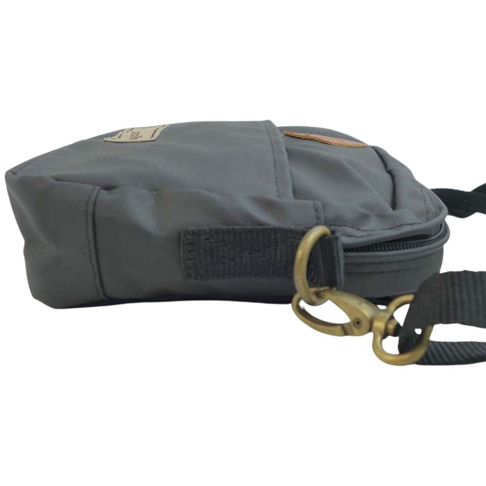 Columbia コロンビア ナイロン ショルダーバッグ サコッシュ ブラック系【中古】