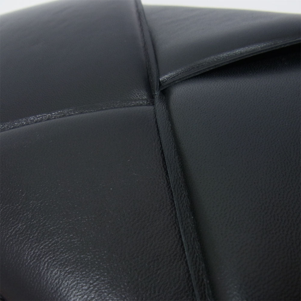BOTTEGAVENETA ボッテガヴェネタ the pouch ナッパ マキシイントレチャート ポーチ ブラック系【中古】