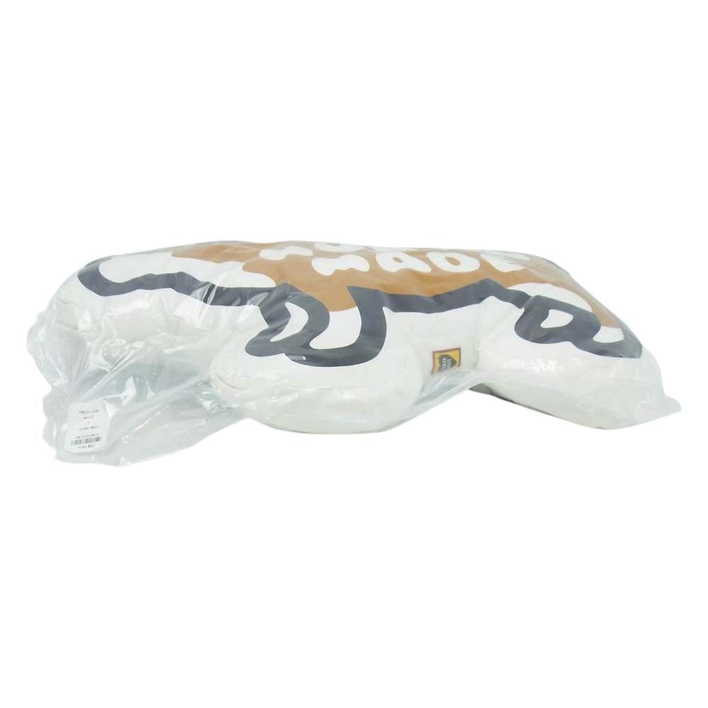 HUMAN MADE ヒューマンメイド Bulldog Cushion クッション ホワイト系【新古品】【未使用】【中古】