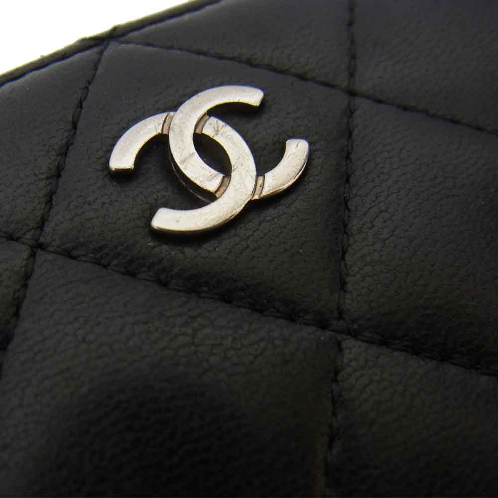 CHANEL シャネル マトラッセ ラムスキン ココマーク 長財布 ブラック系【中古】